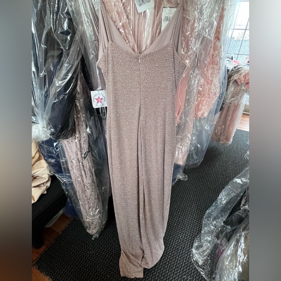 NWT Betsy & Adam Ruched sheath dress, size 6 - Picture 8 of 9